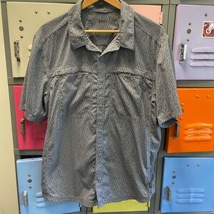 REIGray Casual Button Down Shirt, L